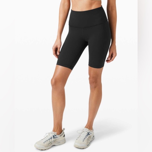 Lululemon Wunder Train High Rise Short 8" in Black - Picture 6 of 6